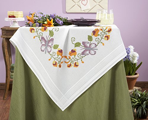 Bezaubernde Stickpackung " BUTTERFLIES ALL OVER " - Stickdecke 80 cm x 80 cm - Kreuzstich vorgezeichnet - Stickgarn und Stickdecke aus 100 % Baumwolle - fertig gesäumt mit eingewebtem Zierrand - qualitativ hochwertig - zum Sofort-Loslegen - Mitteldecke 80 cm x 80 cm - zum Selbersticken - aus dem KAMACA-SHOP