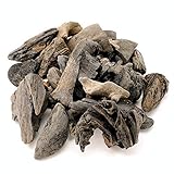 Die Holzstücke sind sauber gebürstet und natur belassen. Dieses Holz kommt von den Philippinen. Es handelt sich meistens um altes, schweres Holz.