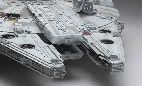 Revell GmbH 15093 Fine Molds Master Series Star Wars Millennium Falcon Model Kit