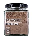 Esta sal comienza como sal rosa del Himalaya y luego se calienta a temperaturas extremadamente altas y se mezcla con especias y hierbas de la India, hasta que se derrite, luego se enfría y se añeja.