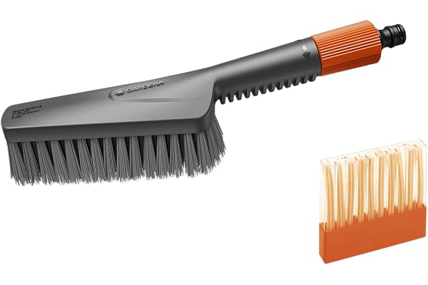 Gardena Cleansystem tvättset med handborste S soft: Rengöringsborste för ömtåliga ytor och trånga utrymmen, med vattenflödesreglering, inkl. rengöringsstavar för effektiv rengöring (18860-20)
