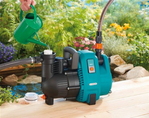 Gardena 1732-20 Comfort Gartenpumpe 4000/5 (Leistung 1100 W; Maximaler Druck: 4,5 bar; Maximale Selbstansaughöhe: 8 m) Fördermenge: 4000 l/h - 3
