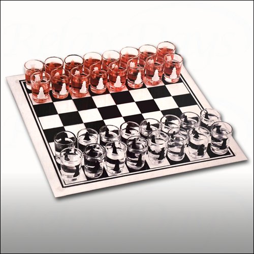 Preisvergleich Produktbild Glass Chess Glas Schach Spiel *Trinkspiel* (Drinking Game)