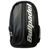 Un bolsillo principal para acolchado para la protección de la pala. Bolsillo independiente para zapatillas.