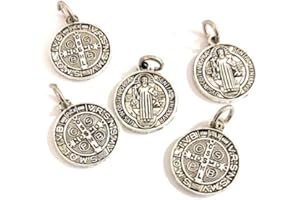 DE BUSSY 5 medagliette di San Benedetto in metallo bagnato argento, Una delle medagliette più antiche della cristianità, chi la indossa crede che abbia potere contro il male, Metallo