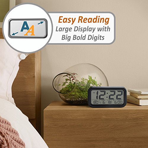 JCC batteriebetriebener Reisewecker LED Digital-Wecker mit extra großem Display, 5 Minuten Snooze, Temperatur, Datumsanzeige, und Lichtsensor Nachtlicht – schwarz - 4