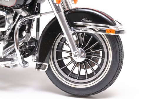 Tamiya 300016037 - 1:6 Harley-Davidson FLH Classic Motorräder