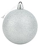 Este brillo cubierto chuchería plata se verá increíble en su árbol esta Navidad.