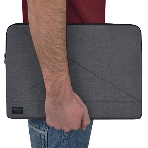 Adore June MacBook Pro 15 (2016) Hülle „Triangle“ aus original Cordura in dunkelgrau. Elegante Laptop-Tasche aus widerstandsfähigem Textil-Stoff für das Apple MacBook Pro Retina 15″ mit Touch Bar (2016). Hochwertige Tasche als treuer Begleiter. Made in Europe. - 7