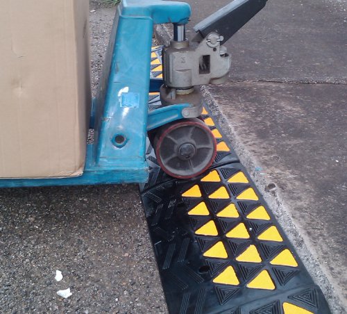 Gummi bordsteinrampen 10 cm Mittelteil - 8