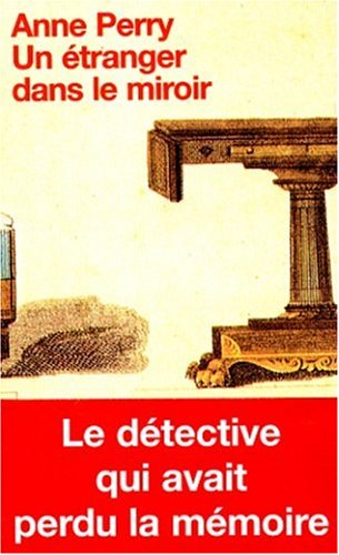 couverture de : Un &eacute;tranger dans le miroir