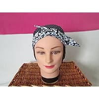 Foulard, turban chimio, bandeau pirate au féminin bleu marine à petits pois blancs et fleurs