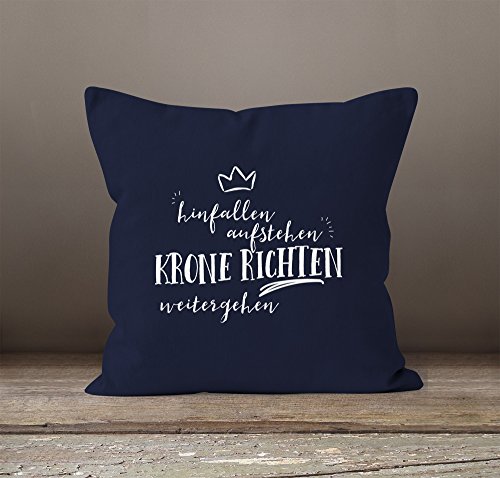 Kissenbezug mit Spruch, hinfallen aufstehen Krone richten weitergehen, Kissen-Hülle aus Baumwolle 40×40, Baumwolle Moonworks® navy unisize - 2