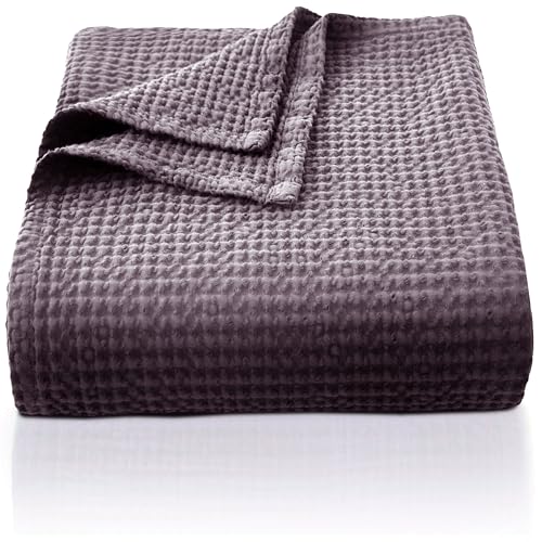 CHUFFED Coperta 100% Cotone 150 x 200 cm, Morbida e Traspirante Trapunta, Motivo a Gabbianella Leggera per Divano, Morbida e Soffice Coperta per Soggiorno, Divano o Poltrona, Colore: Grappolo Viola