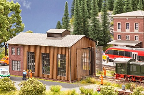 Preisvergleich Produktbild NOCH 66201 - Kleiner Lokschuppen mit micro-motion Torantrieb