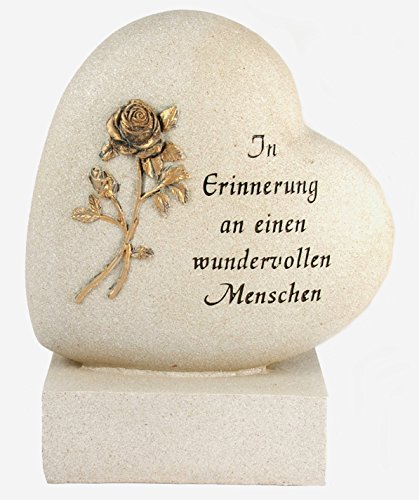 Steinherz mit Rose und Inschrift "In Erinnerung an ..."