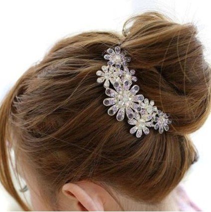 Preisvergleich Produktbild Beautiful Jewelry Flowers Crystal Hair Clips- Gift Ideal