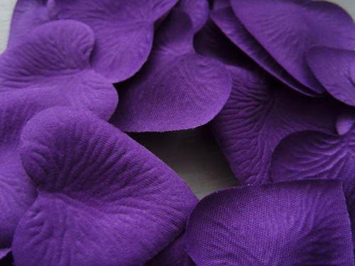 100 Quality Purple Heart Silk Rose Petals Confetti/Wedding