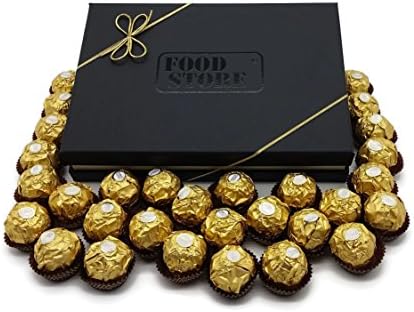 Ferrero Rocher luxurious "gold" gift box with 30 chocolates - crispy nut-praline specialty with delicate milk chocolate and fine hazelnut cream