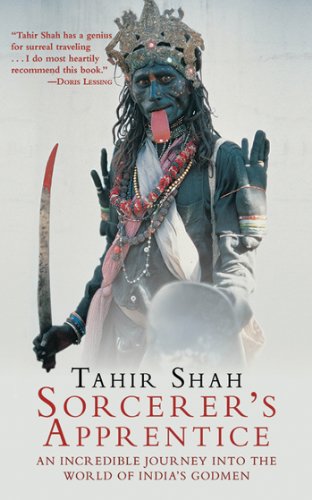 Télécharger Sorcerer's Apprentice: An Incredible Journey into the World of India's Godmen livre En ligne