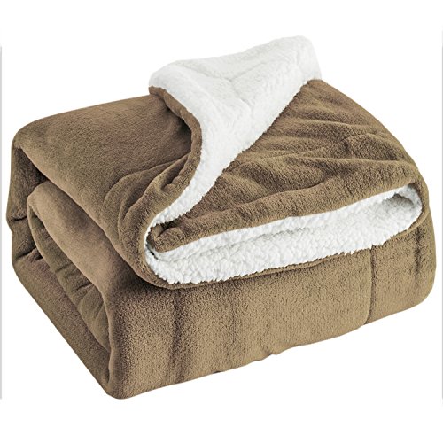 Bedsure Sherpa Throw Blanket Camel Twin/Double Size (150 x 200cm) Fleece Bed Throws Warm Reversible