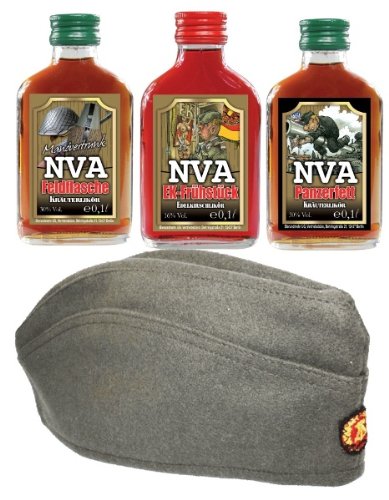 NVA Schiffchen mit NVA Feldflasche Panzerfett und EK-Frühstück Flachmann
