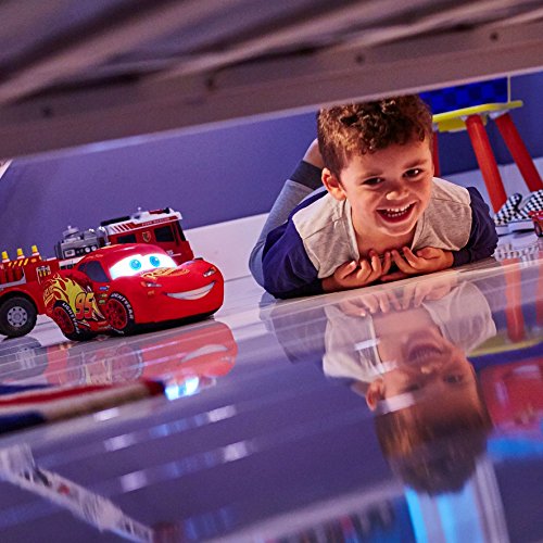 Ami lumineux pour la nuit GoGlow Flash McQueen de Disney Cars - Peluche veilleuse – Image 8