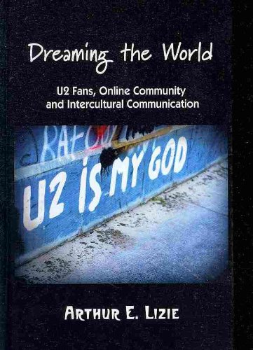 Preisvergleich Produktbild Dreaming the World (Hamton Press Communication)