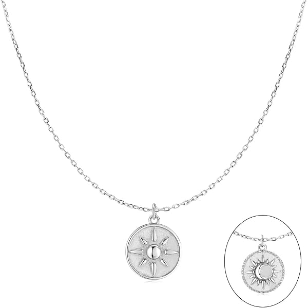 Collier Plaqué Or Avec Médaille Rose Des Vents Strass - Les Poulettes Bijoux - Livré Dans Son Écrin