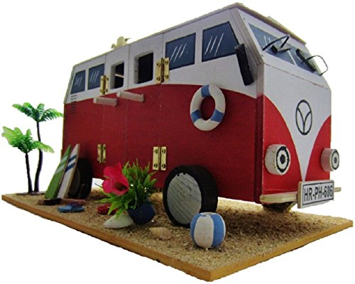 Hüwüknü, Vogelhaus, Hippie-Bus