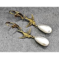 SCHWALBEN Ohrringe mit japanischen Vintage Perlen