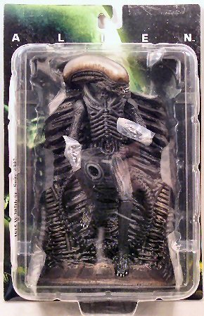 Preisvergleich Produktbild Alien Standing Wall Relief antik finish by Alien