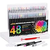 【Creatividad versátil e ilimitada】Pinceles de 48 colores, mezclados para crear casi todos los colores que necesite. Usa un bolígrafo blanco para mezclar colores y crear un degradado fascinante. Puede ser utilizado para pintar, colorear o escribir. Diferentes líneas de grosor y diferentes colores pueden darle un espacio creativo ilimitado.