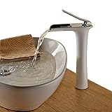 Die Armatur ist aus robustem Messing gefertigt