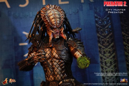 City Hunter Predator 14in w/LED Light-up Mask