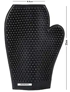 MUNCHOS Rubber Massage Hand Shaped Bath Glove for Dog Multicolor