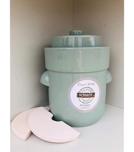 Zelf zuurkool maken in een zuurkoolpot: zo doe je dat Zelf zuurkool maken in een zuurkoolpot: zo doe je dat