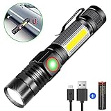 【Einstellbarer Zoom und Fokus】 Die USB Taschenlampen stellen den Durchmesser des Lichts von oben ein und passen es durch Drehen im oder gegen den Uhrzeigersinn an. Wenn Sie anpassen, wird das Licht entweder kleiner und stärker fokussiert oder größer und weniger fokussiert, aber es wird in einem größeren Bereich beleuchtet.