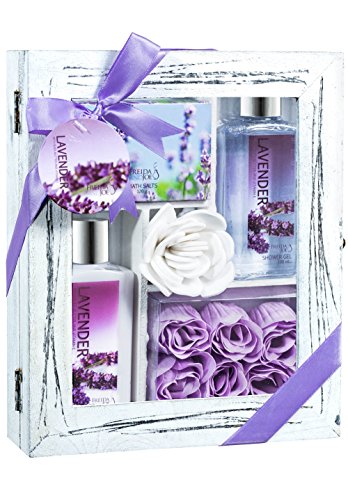 Lavender Spa Bath Gift Set in Natural Wood Curio