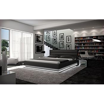 SalesFever Polster-Bett 200 x 220 cm schwarz aus Kunstleder mit LED