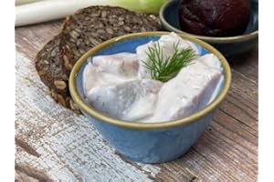 Matjessalat Skagen | Matjesfilets in feiner Yoghurtcreme | 300g | Beste Qualität | Eigene Herstellung | delishopper