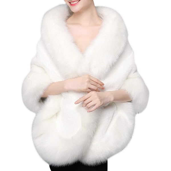 La Mariée D’hiver En (fausse) Fourrure – Queen For A Day