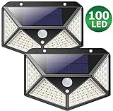 🍀Su alta eficiencia convierte la energía solar en electricidad al tenerla expuesta a la luz solar durante 8 horas al día. Tiene una batería de litio recargable de 2200mAh que puede almacenar energía para más de 12 horas de funcionamiento durante la noche. Las luces solares Zimax estan compuestas de unl panel solar monocristalino de silicio, con una mayor eficiencia energética, la tasa de conversión de energía puede ser hasta un 18%.