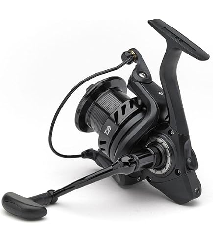 NEW DAIWA BLACK WIDOW BR 4000 BITE N RUN FISHING REEL BWBR4000A Sports & Outdoors