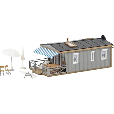 Een Gevarieerd Lot Rails, Type HO, Bestaande Uit Twee Opzetrails Manuele En Elektrische Wissels Kruisingenkorte En Lange Rails Recht En Gebogen En Enkele Rails Met Elektrische Aankoppelingen Grote