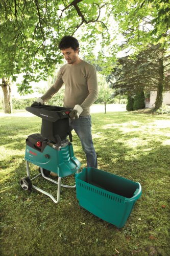 Bosch Shredder AXT 25 TC (plunger for trimmed material, 53-litre collection box, cardboard box, material throughput: 230 kg/h, max. cutting capacity: Dia. 45 mm, 2500 W)