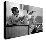 kunstdrucke online kaufen Steve McQueen mit Pistole, Kunstdruck auf Leinwand, Wandschmuck.