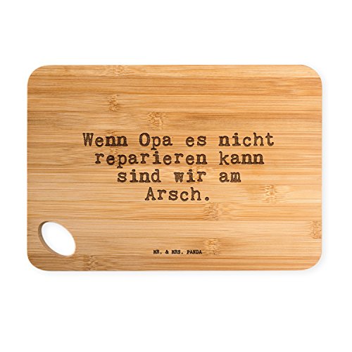 Mr. & Mrs. Panda Bambus - Schneidebrett mit Spruch "Wenn Opa es nicht reparieren kann sind wir am Arsch." - 100% handmade aus Bambus - Brett, Schneidebrett, Frühstücksbrett, Frühstück, Bambus, Küche, Natur, Holz, Gravur, Brettchen, massiv, robust, Spruch, Motiv Opa, Papa, Opi, Geschenk Opa, Großeltern, bester Opa Spruch Sprüche Lustig Spass Geschenk Geschenkidee Zitate