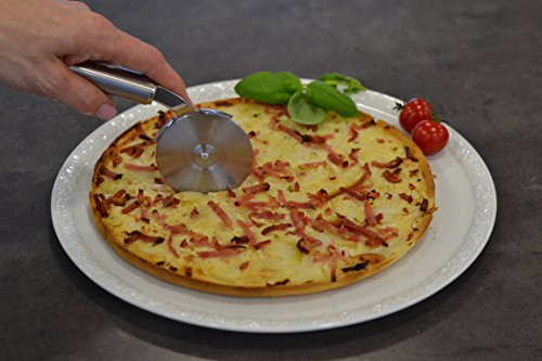 ZEISIG Premium Pizzaschneider, Pizzaroller, Flammkuchenschneider, Pizzarad, Edelstahl, spülmaschinengeeignet, mit ergonomischem Griff, Fingerschutz und praktischer Öse zum Aufhängen, Profi Pizzacutter - 5