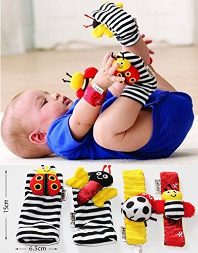 Lamaze Footfinder Set Baby Toy Socks Wrist Rattles Sensory Bracelet Clothes 4pcs(Black & Wihte)